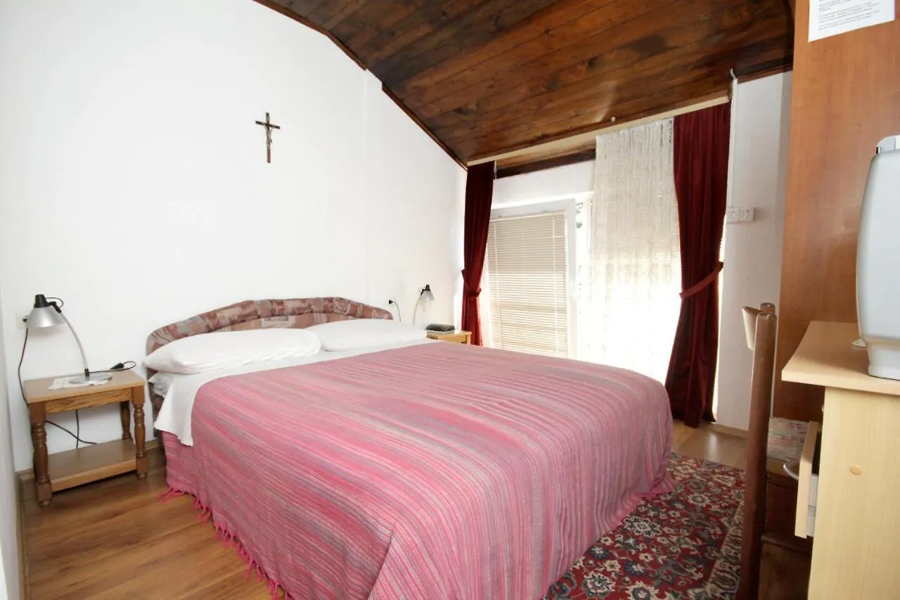 *** 게스트하우스 Rooms With A Swimming Pool Preko, Ugljan - 8180 크로아티아